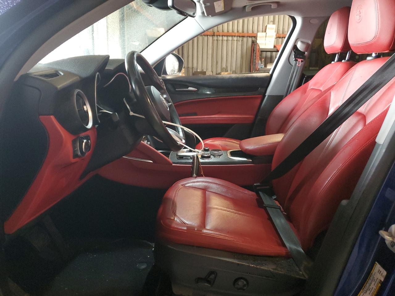 2020 Alfa Romeo Stelvio - Image 7