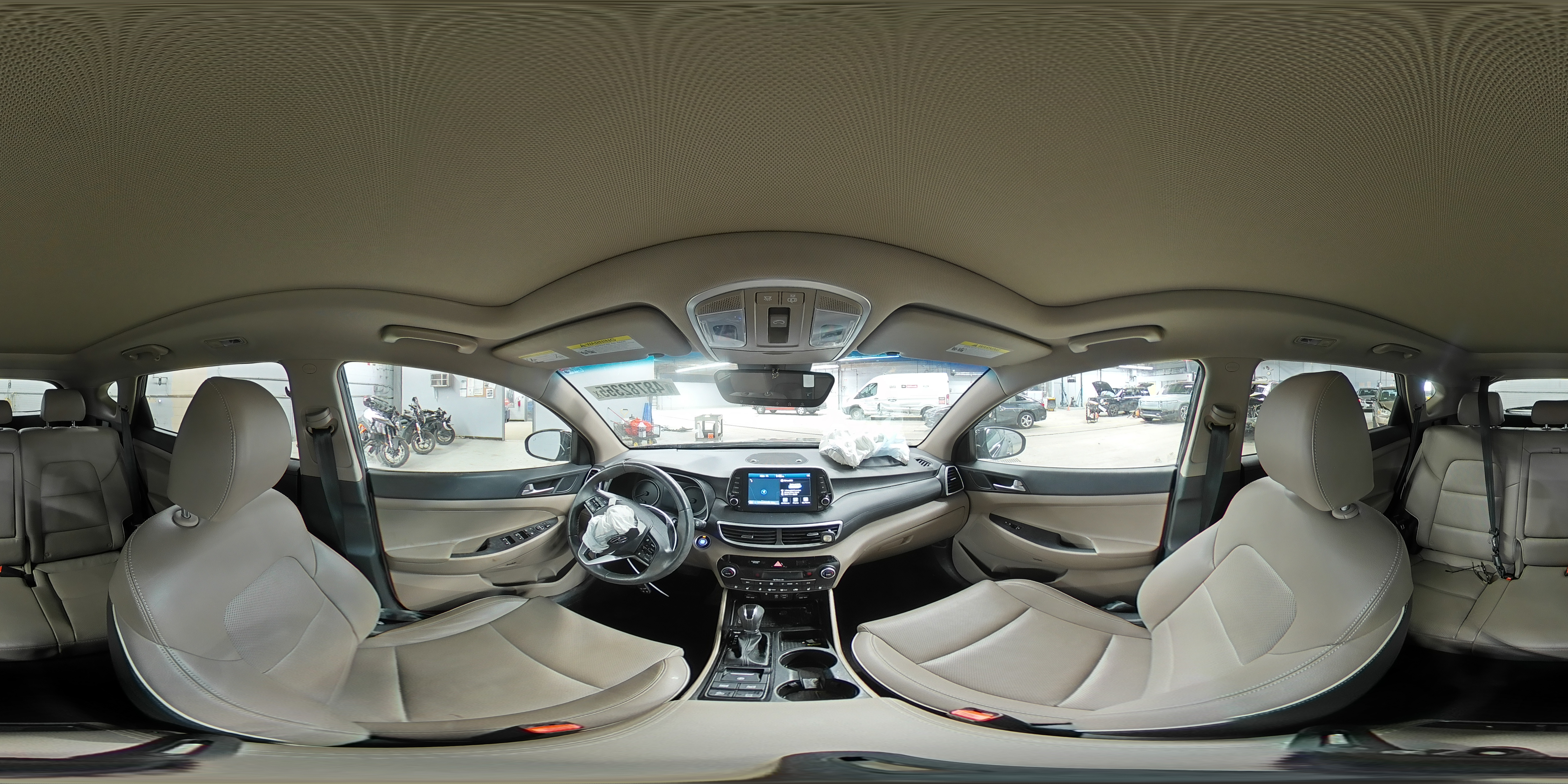 2021 Hyundai Tucson - Image 12