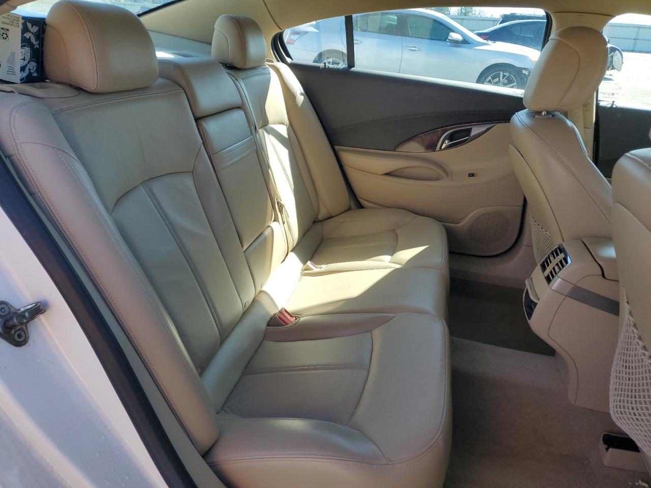 2010 Buick LaCrosse - Image 11