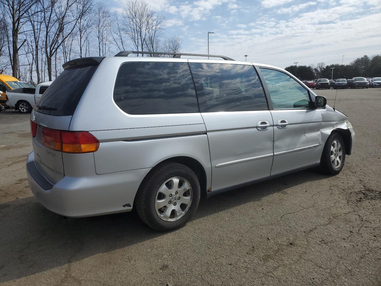 2004 Honda Odyssey - Image 3