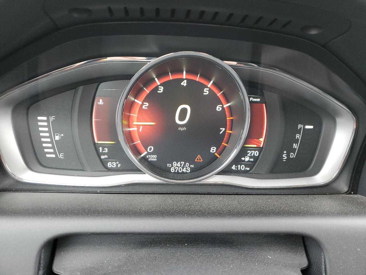 2017 Volvo XC60 - Image 9