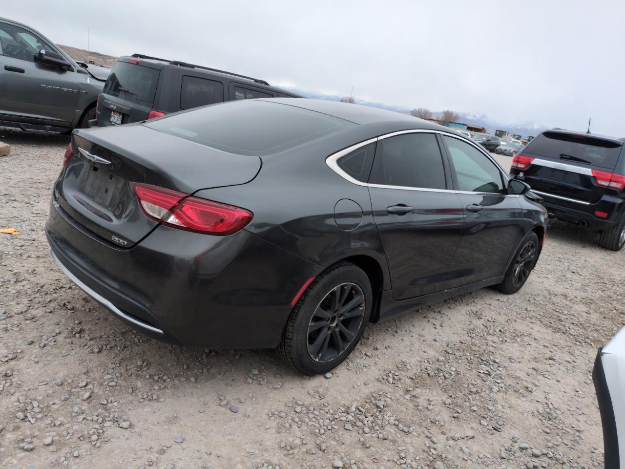 2015 Chrysler 200 - Image 3