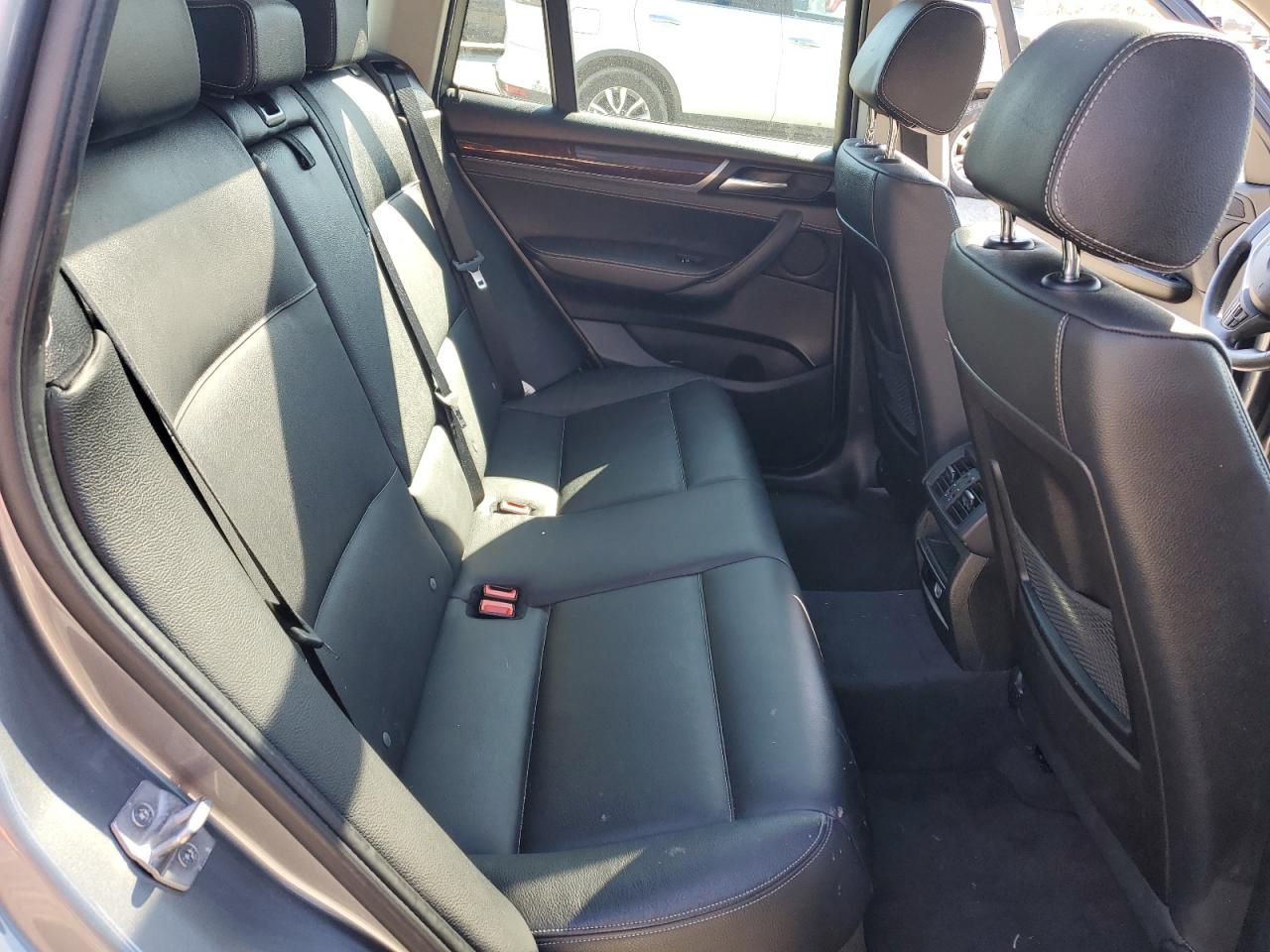 2016 BMW X3 - Image 11