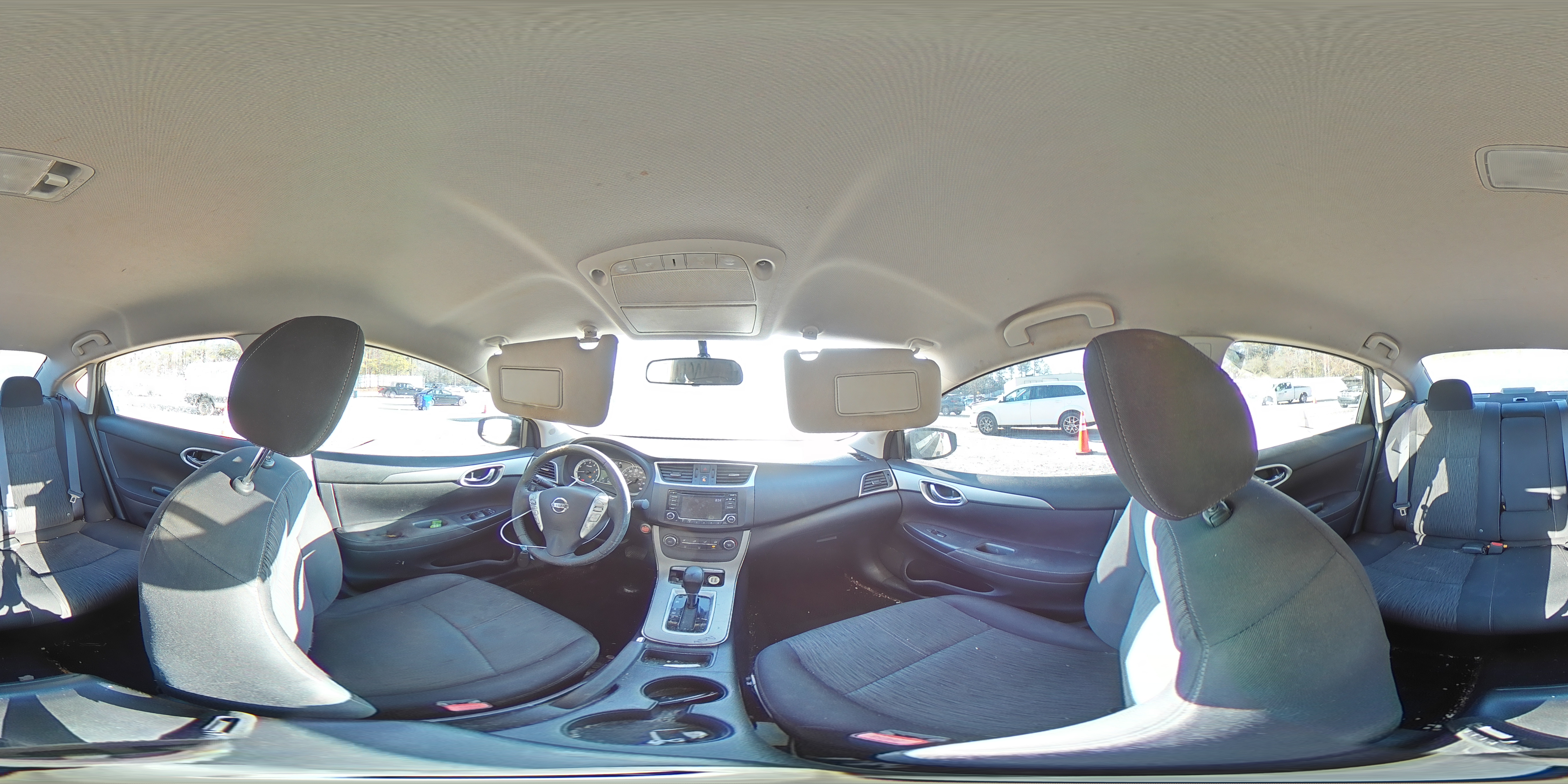 2015 Nissan Sentra - Image 12