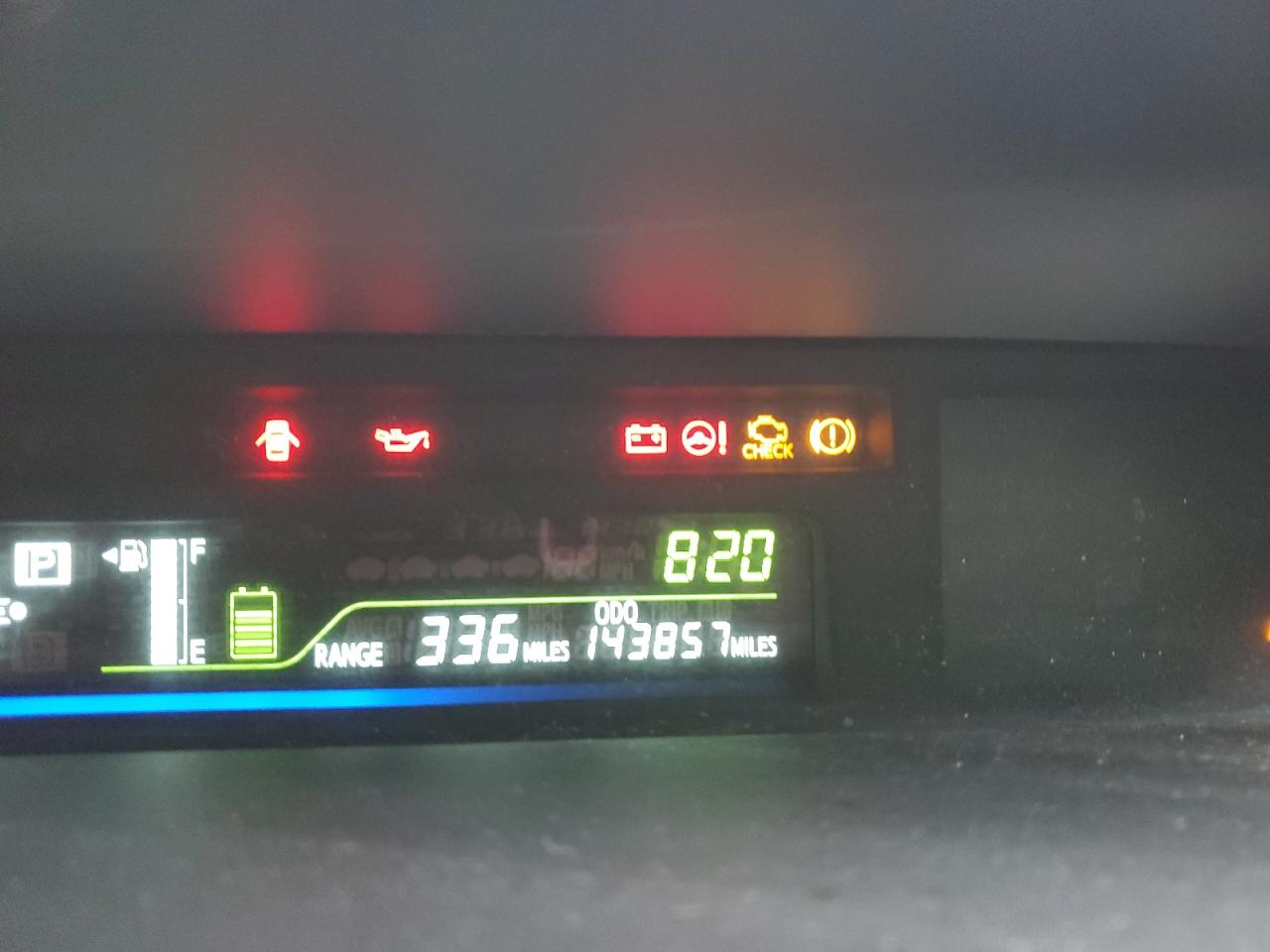 2012 Toyota Prius - Image 9