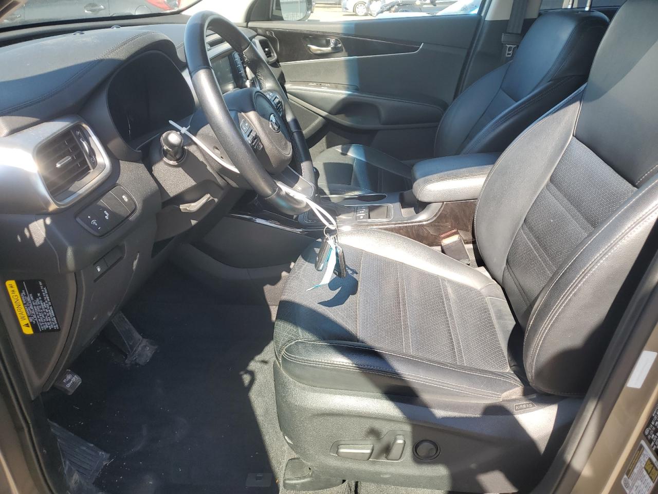 2017 Kia Sorento - Image 7