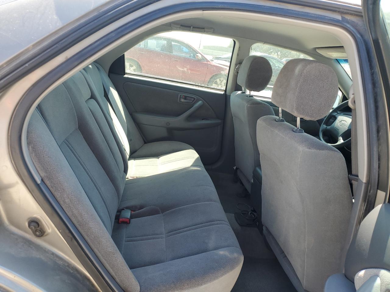 2000 Toyota Camry Ce VIN: 4T1BG22K3YU009533 Lot: 48996855