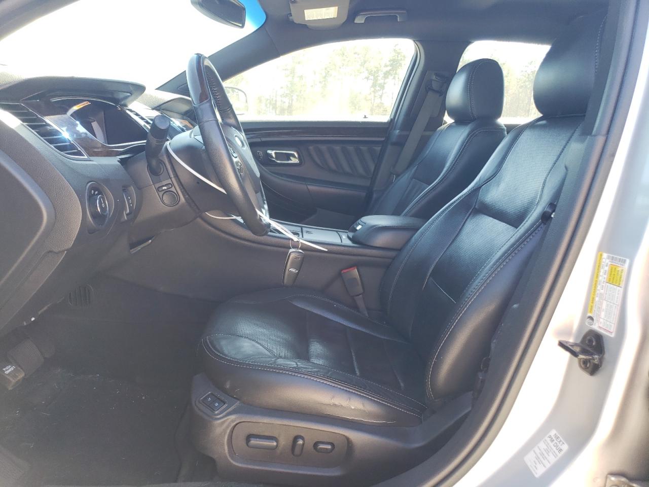 2015 Ford Taurus - Image 7