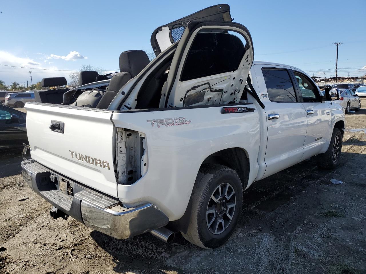 2018 Toyota Tundra - Image 3