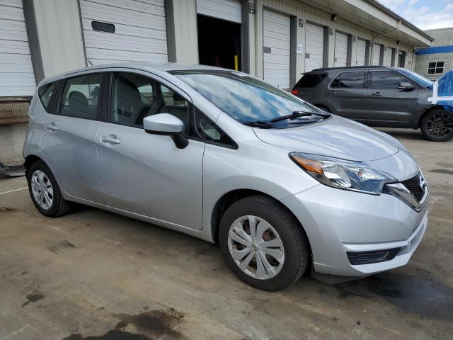  NISSAN VERSA 2019 Srebrny