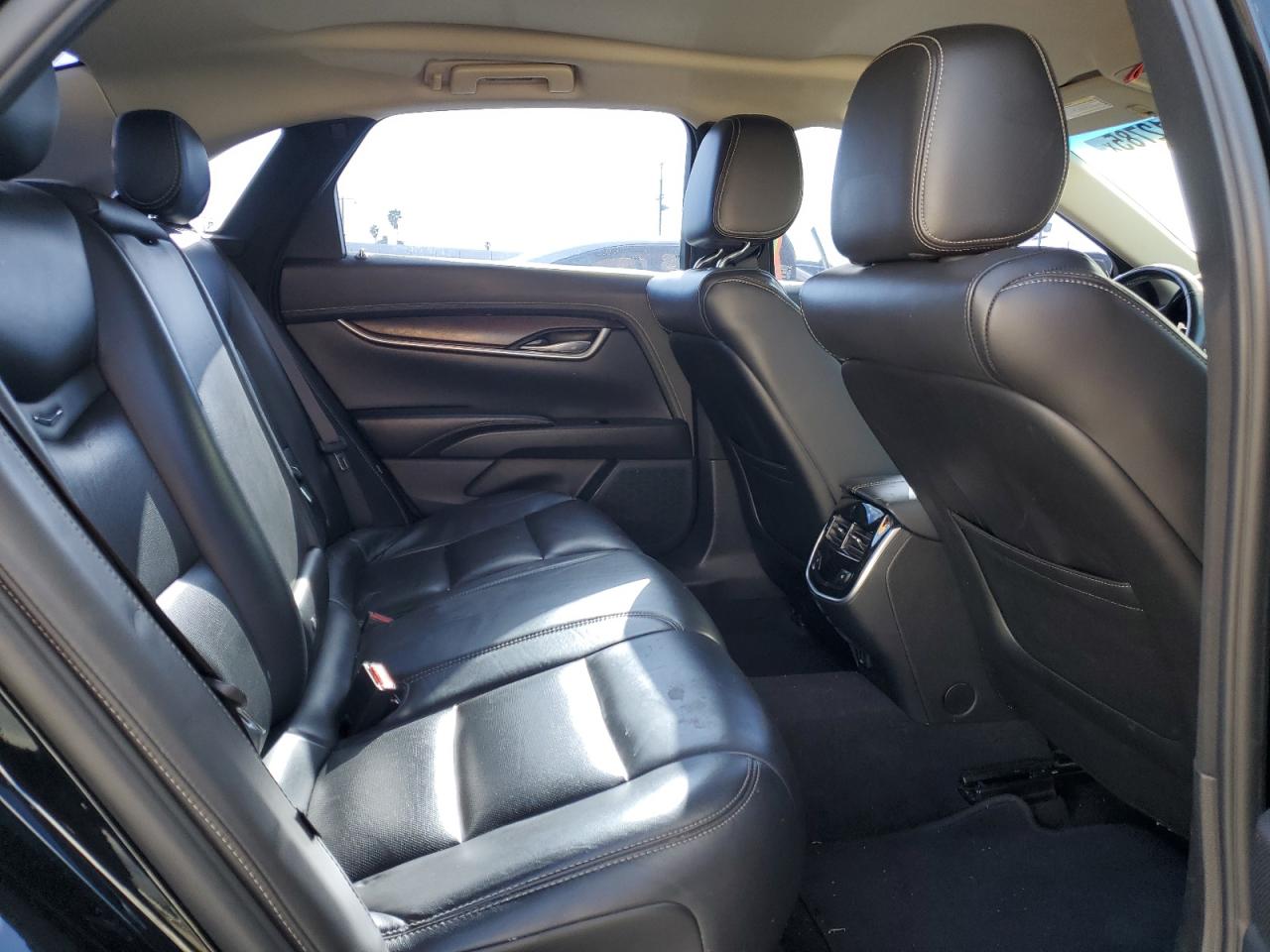 2018 Cadillac XTS - Image 10