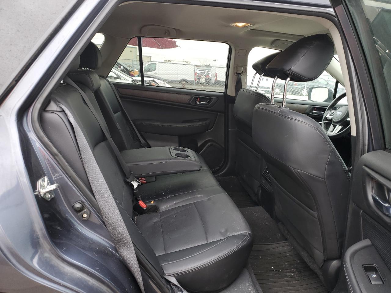 2017 Subaru Outback - Image 11