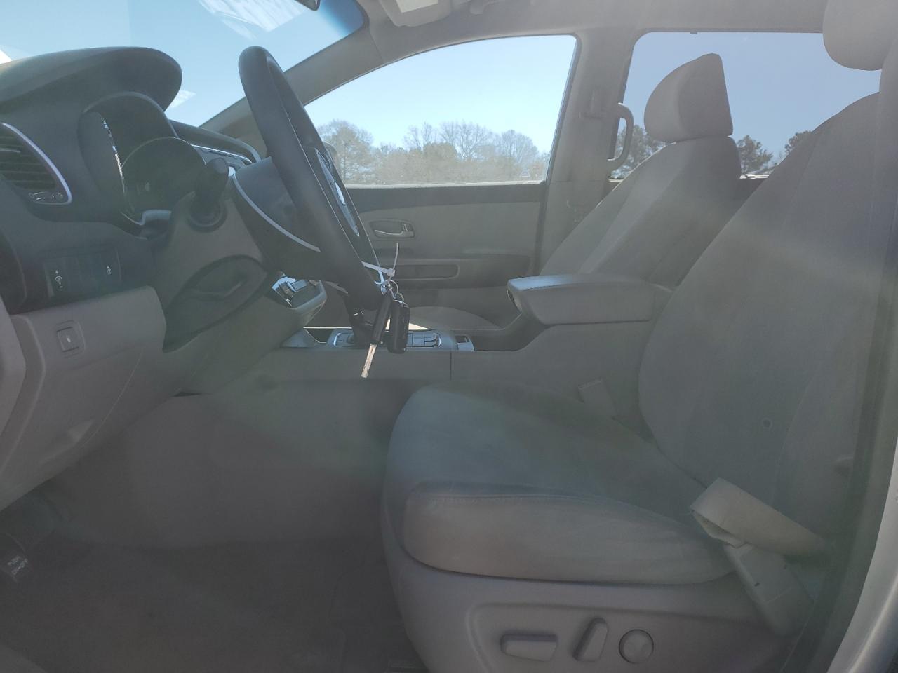 2016 Kia Sedona - Image 7