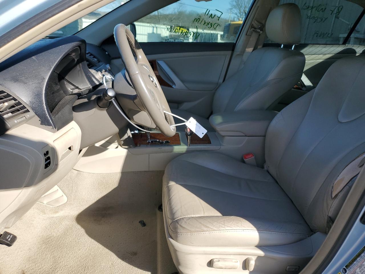 2009 Toyota Camry - Image 7