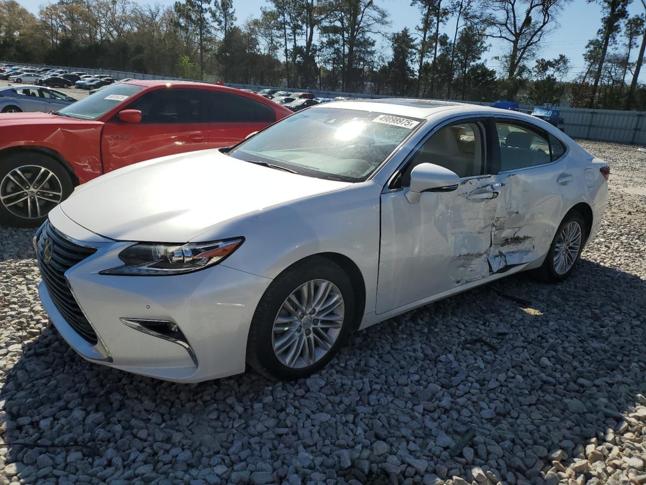 2016 Lexus ES - Image 1