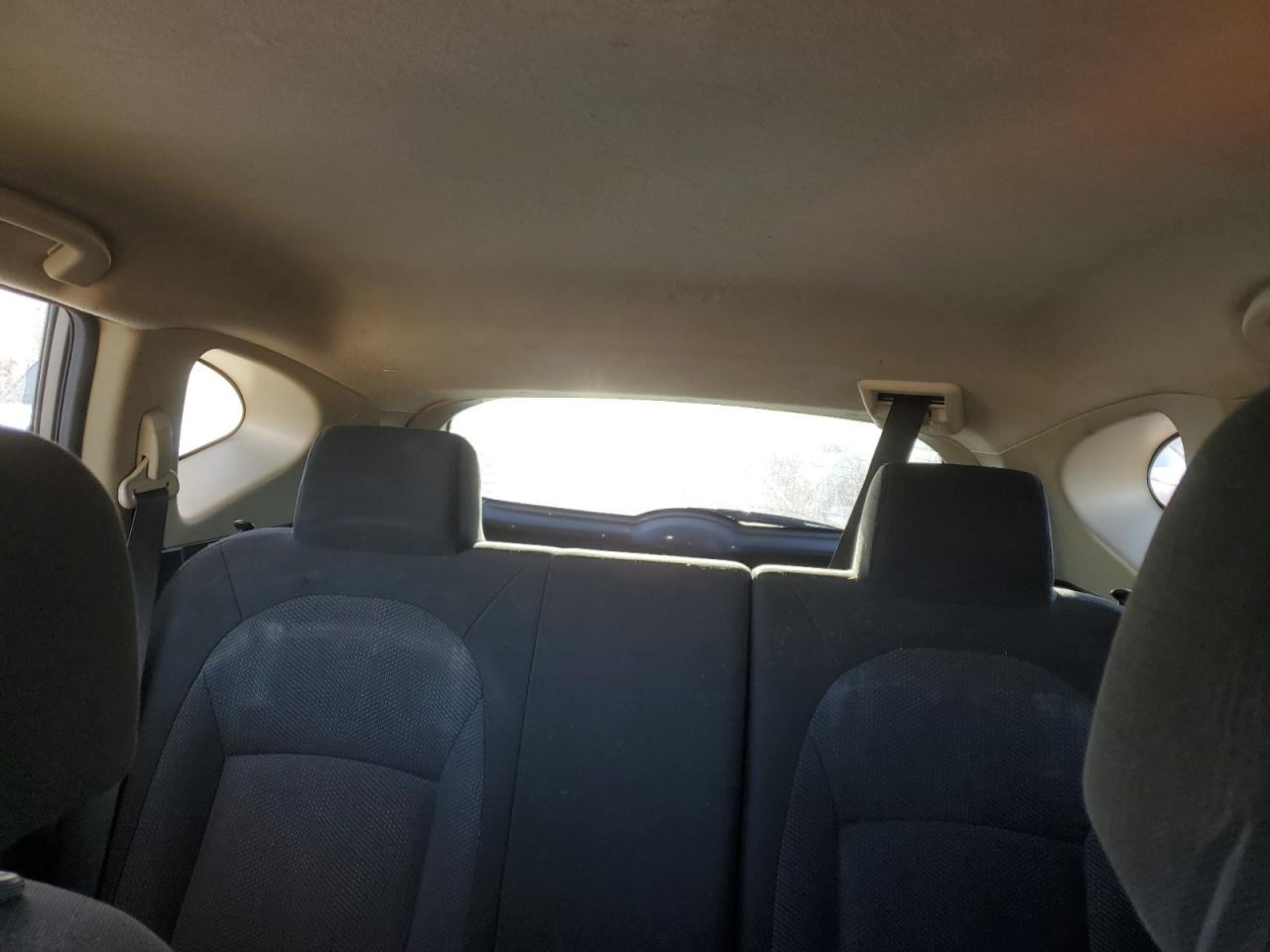 2011 Nissan Rogue - Image 10