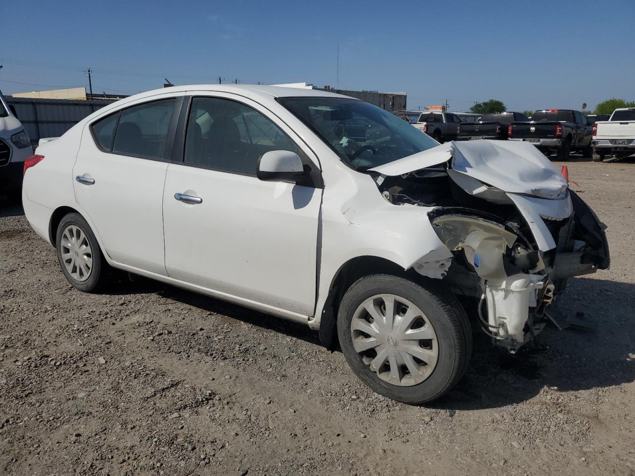 2013 Nissan Versa - Image 4