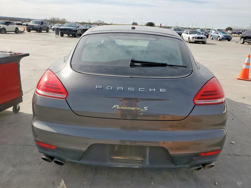 Sedans PORSCHE PANAMERA 2015 Gray