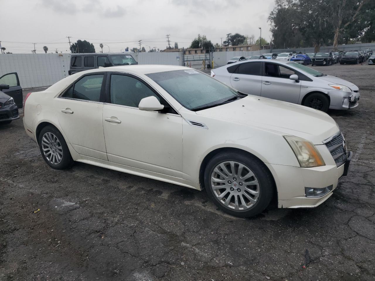 2010 Cadillac CTS - Image 4