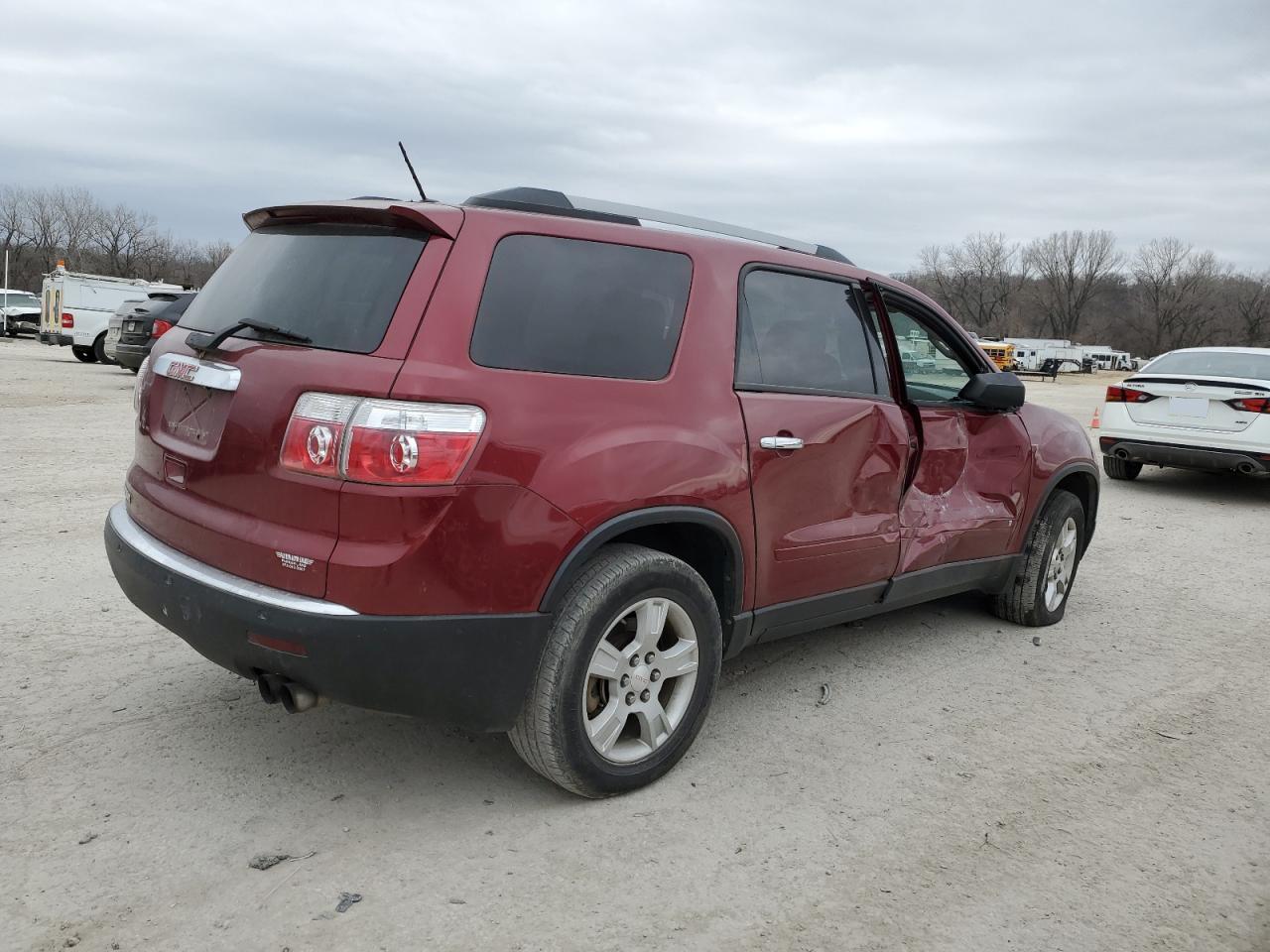 2010 GMC Acadia - Image 3