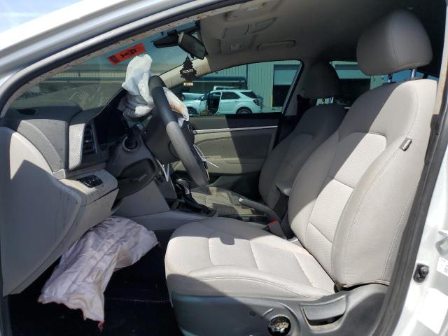  HYUNDAI ELANTRA 2019 Серебристый