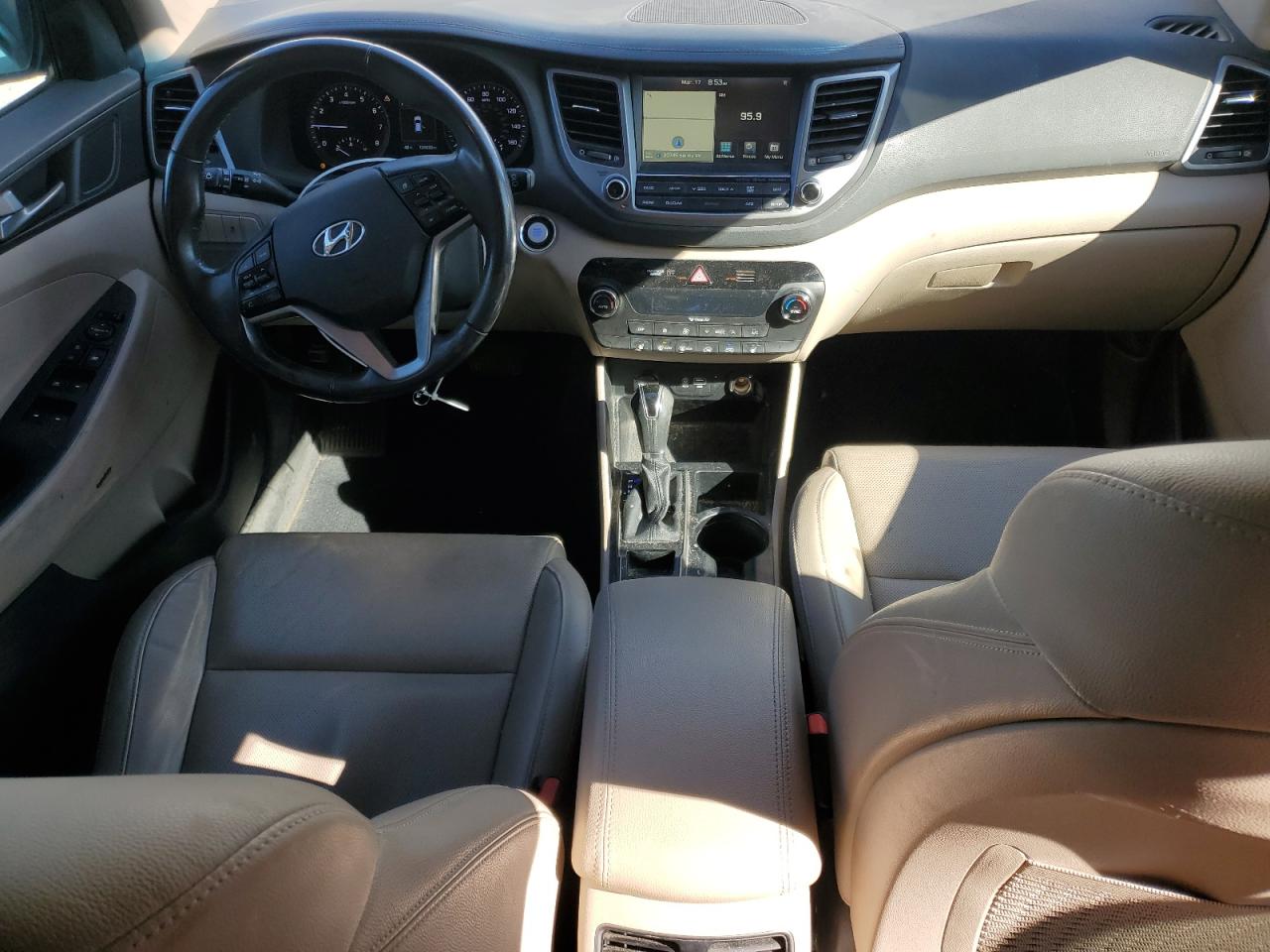 2017 Hyundai Tucson - Image 8