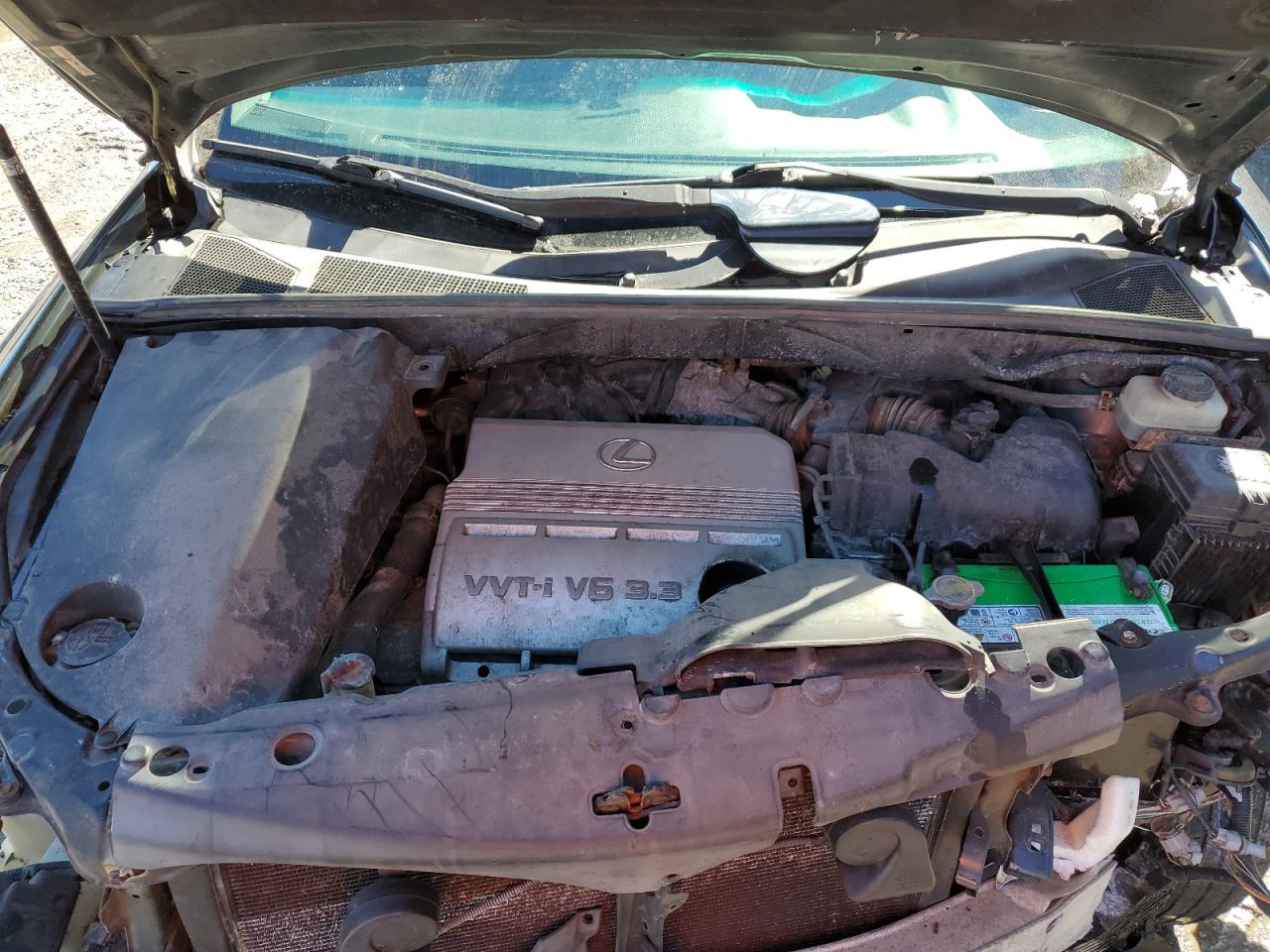 2004 Lexus RX - Image 12