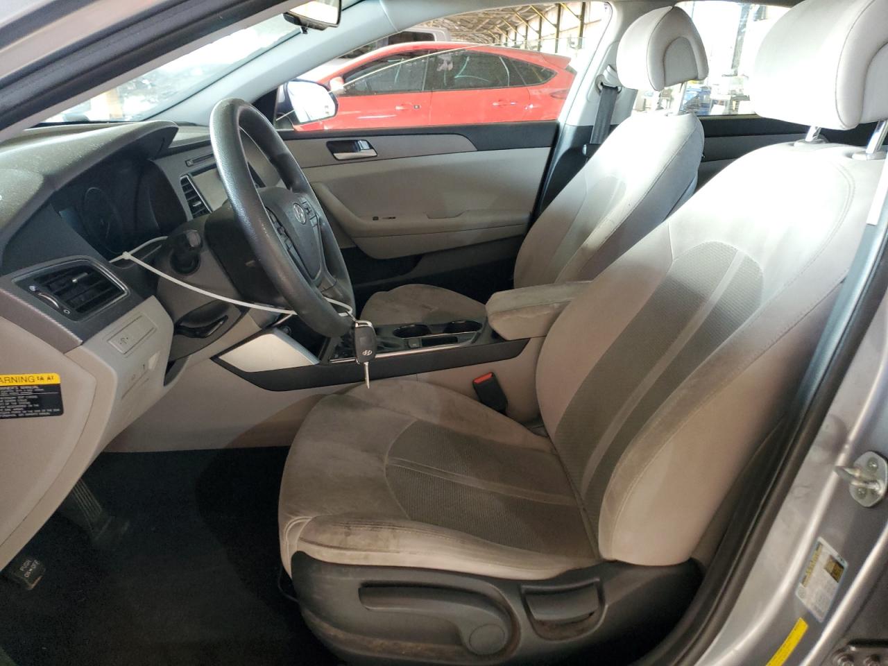 2016 Hyundai Sonata - Image 7