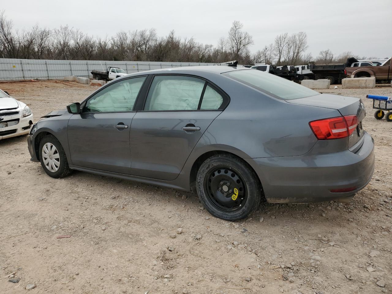 2015 Volkswagen Jetta - Image 2
