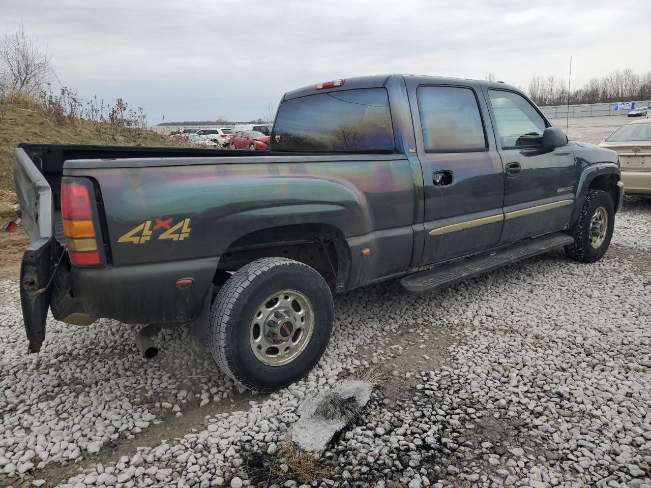 2004 GMC Sierra - Image 3