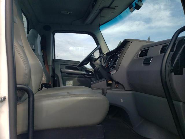 2013 KENWORTH T680 SEMI TRUCK