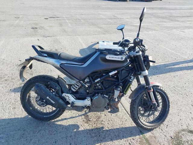 2022 HUSQVARNA SVARTPILEN