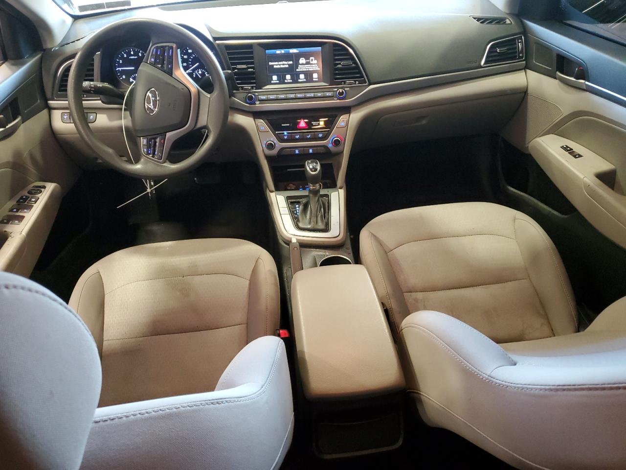 2018 Hyundai Elantra - Image 8