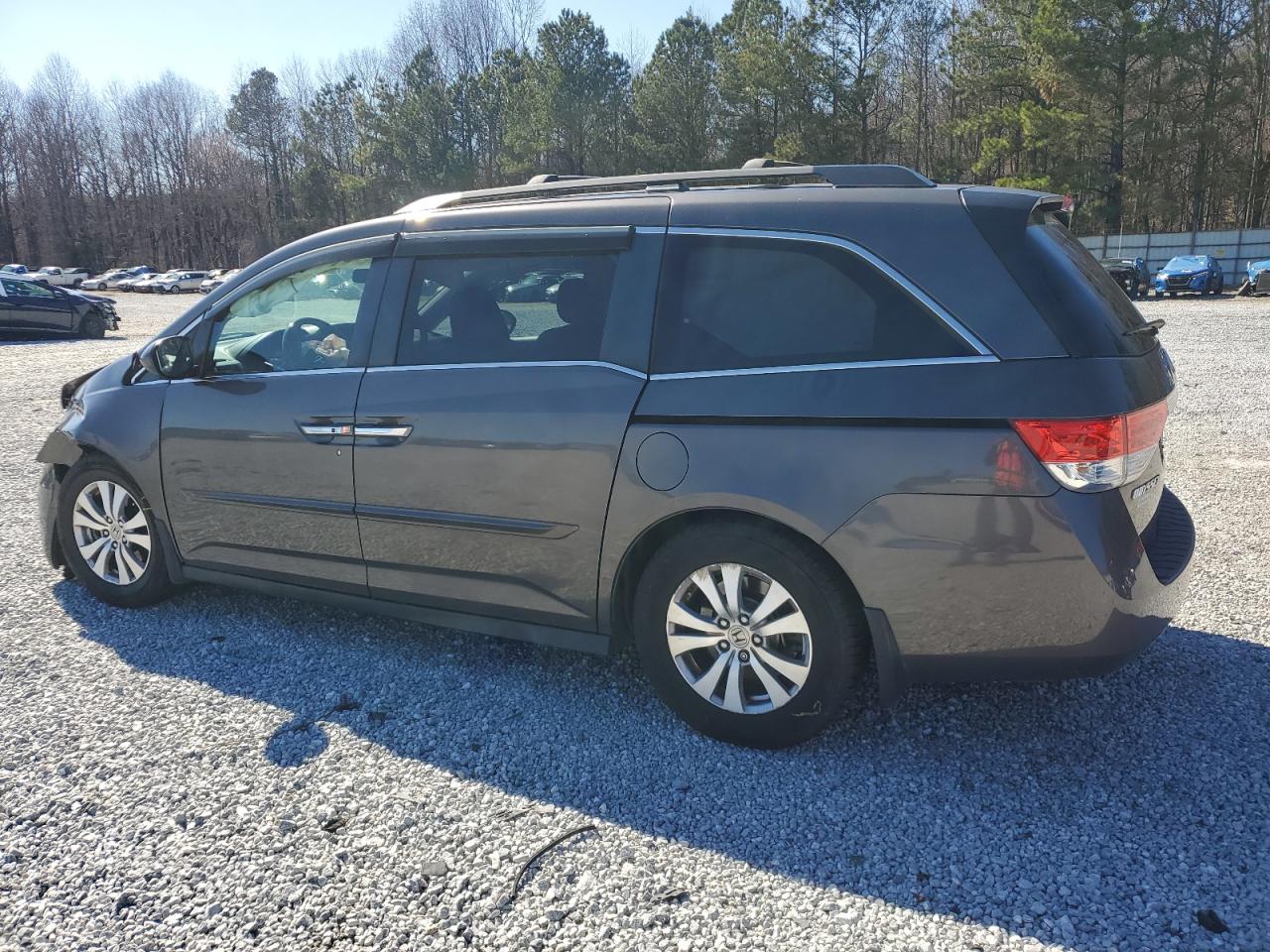 2015 Honda Odyssey - Image 2