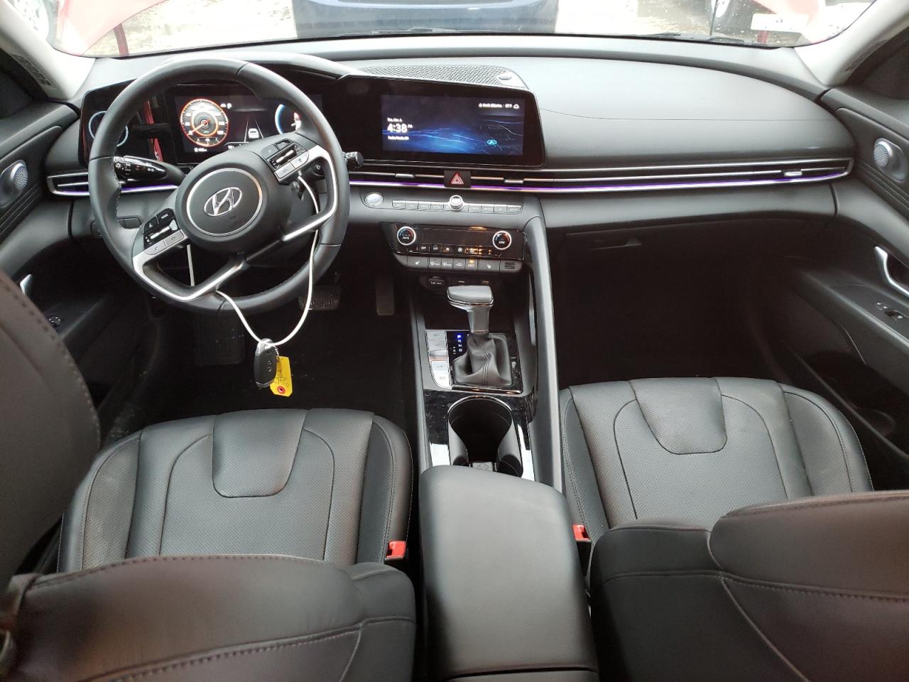 2023 Hyundai Elantra - Image 8