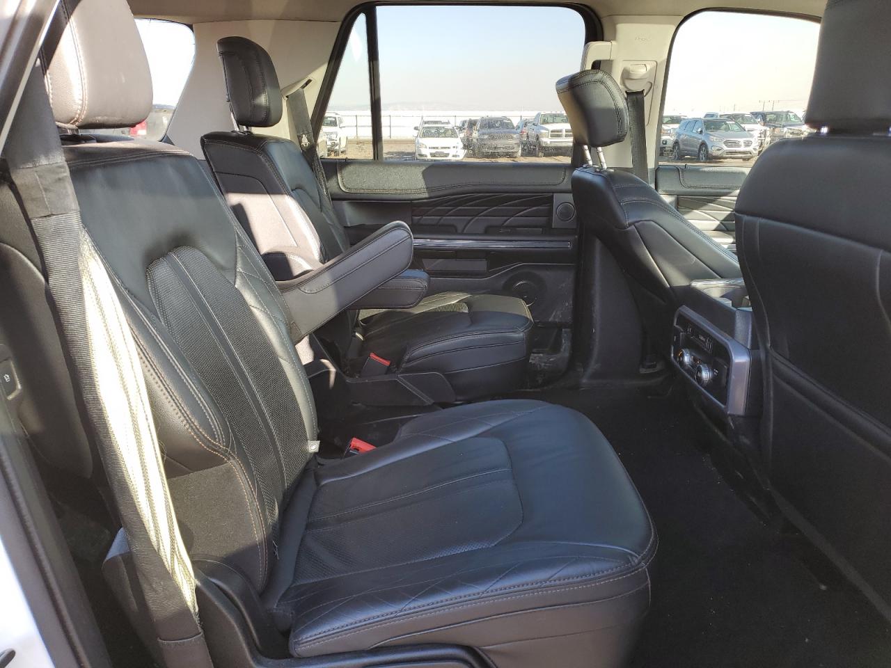 2019 Ford Expedition Max Platinum VIN: 1FMJK1MT5KEA04409 Lot: 46850815