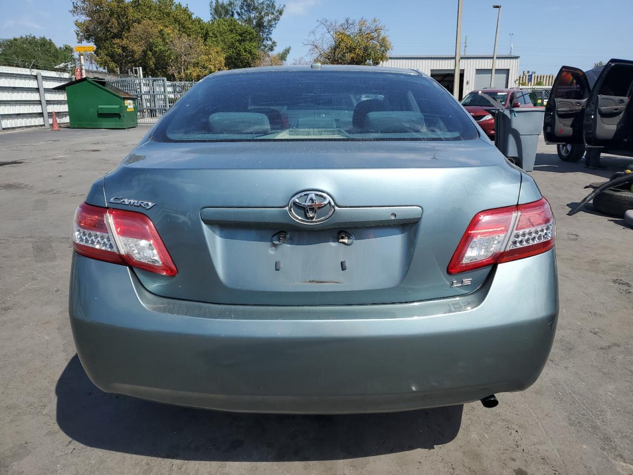 2010 Toyota Camry - Image 6