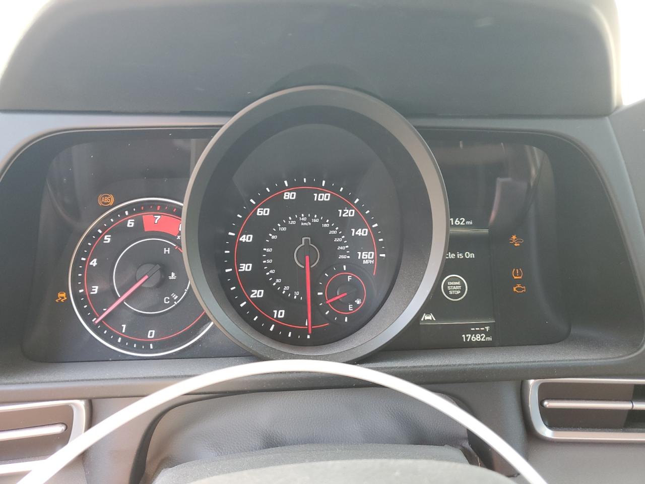 2022 Hyundai Elantra - Image 9