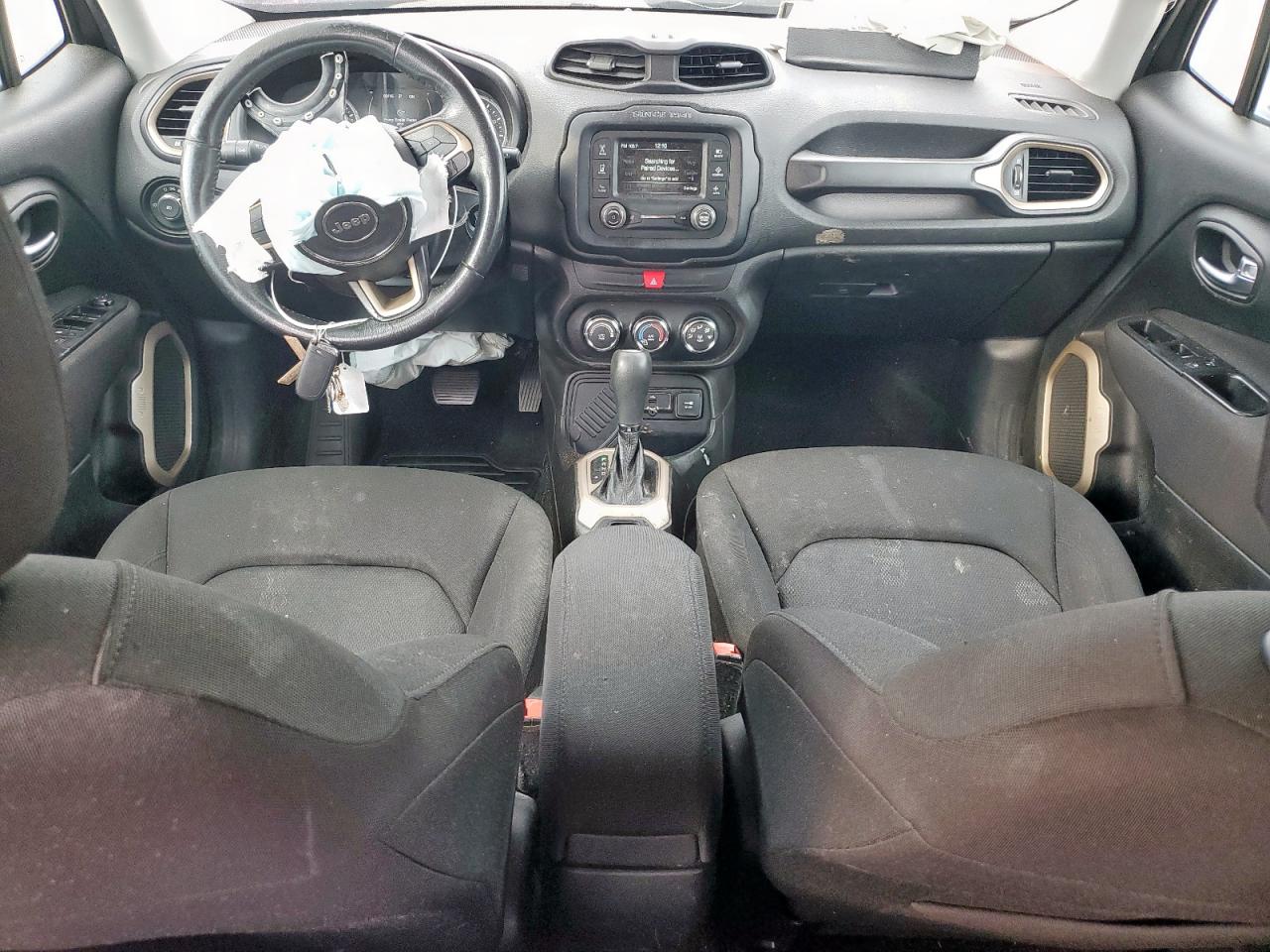 2017 Jeep Renegade - Image 8