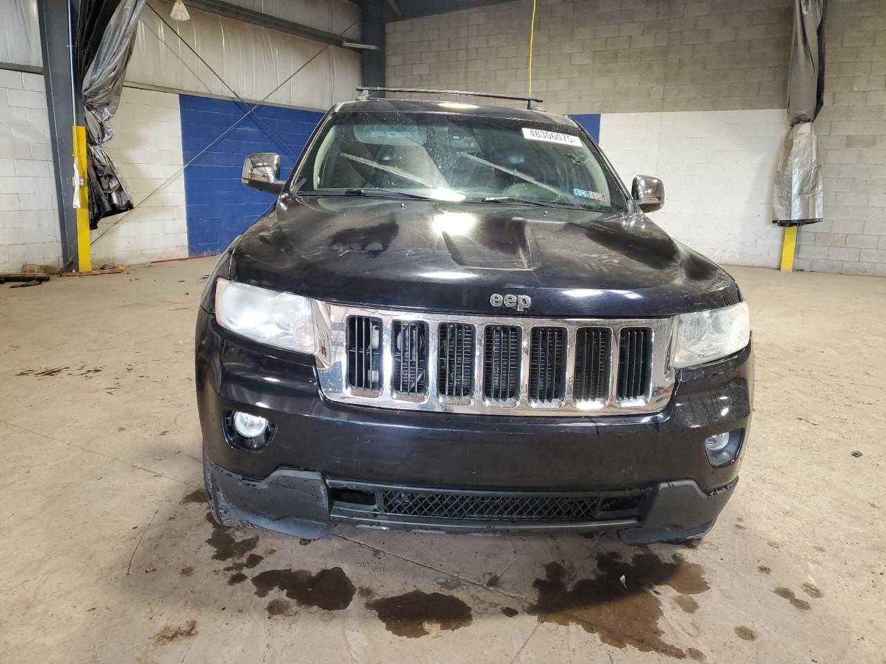 2011 Jeep Grand Cherokee - Image 5
