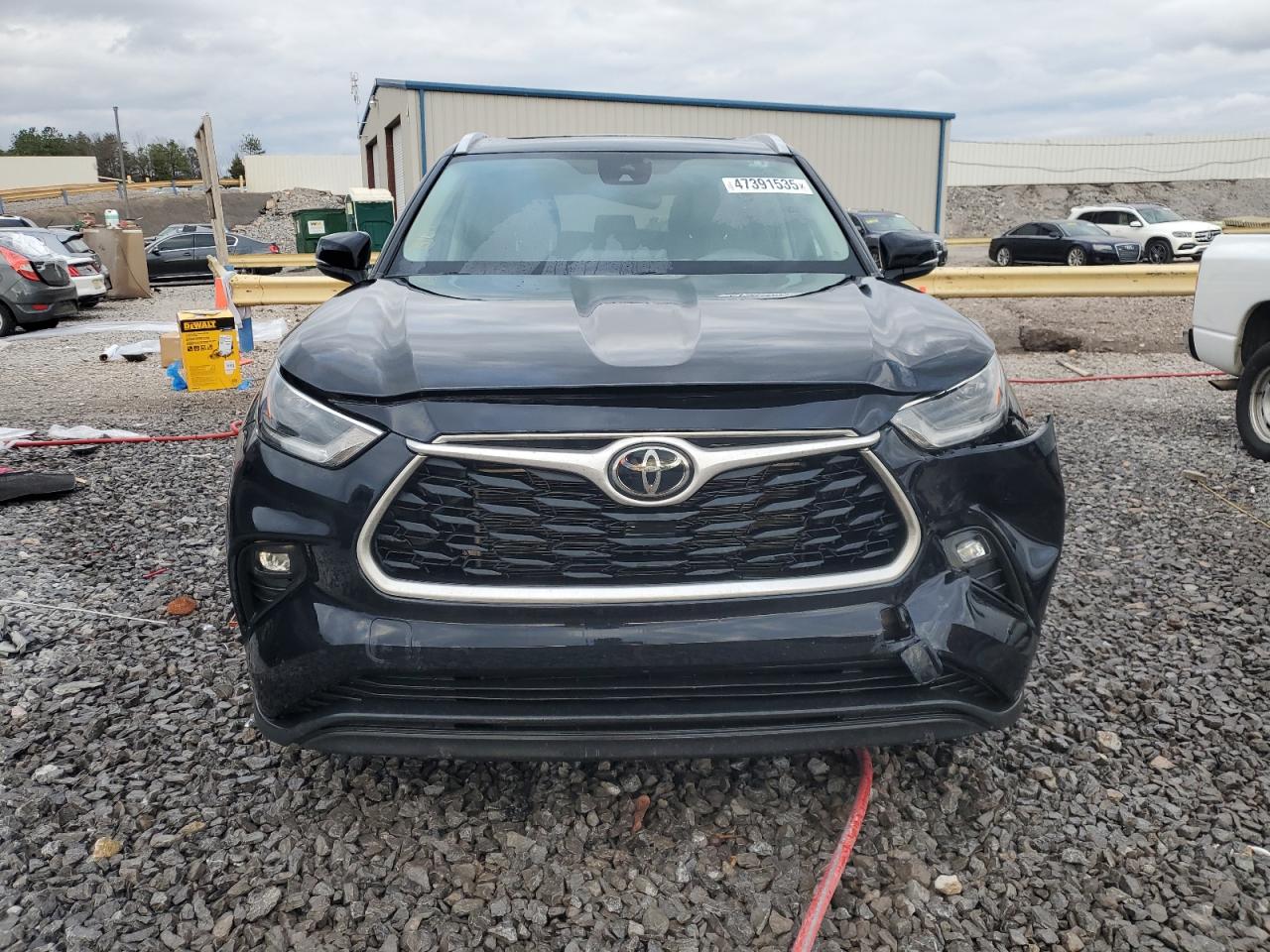 2021 Toyota Highlander - Image 5