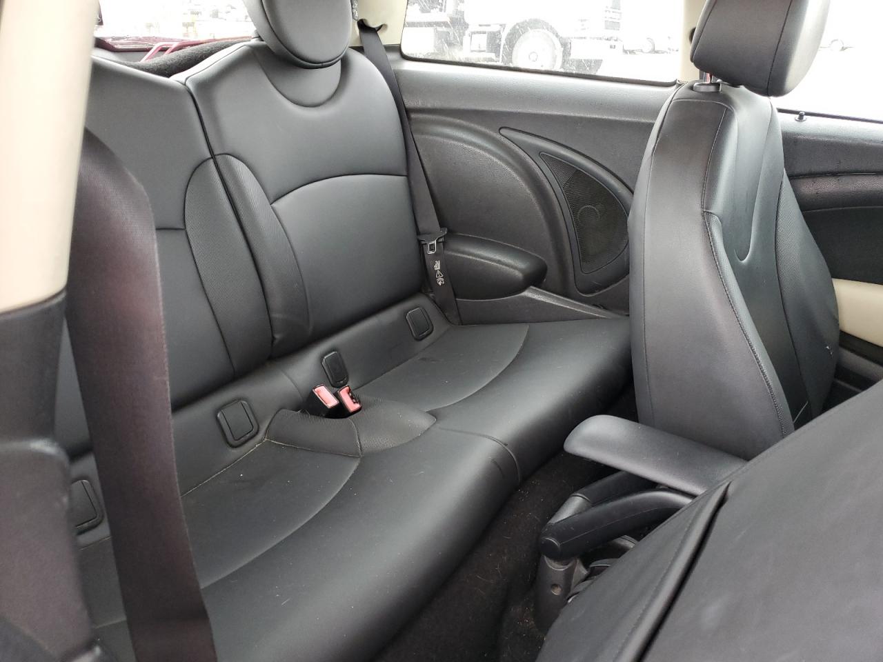 2011 MINI Cooper - Image 10