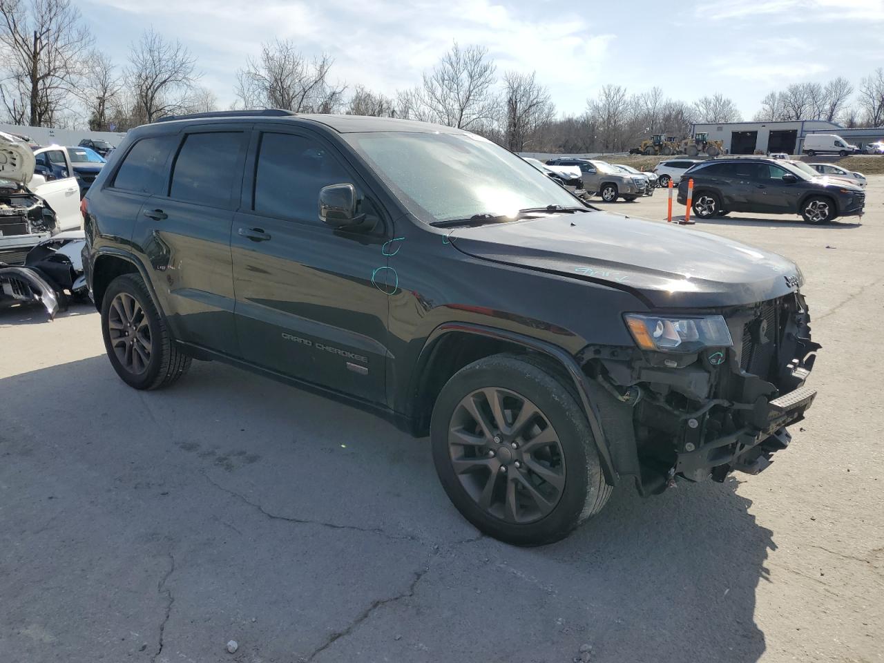 2016 Jeep Grand Cherokee - Image 4