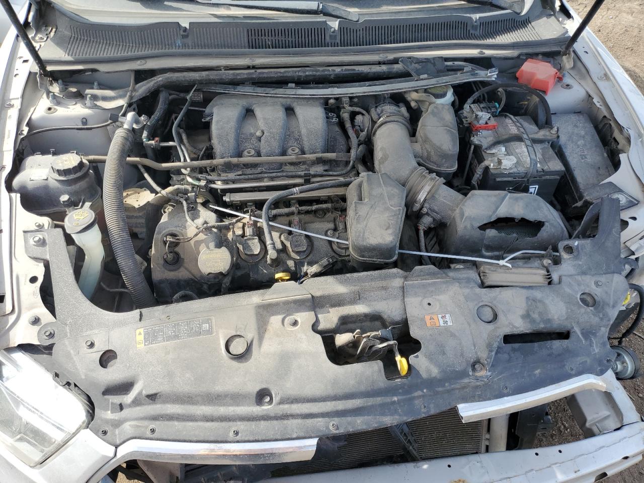 2013 Ford Taurus - Image 11