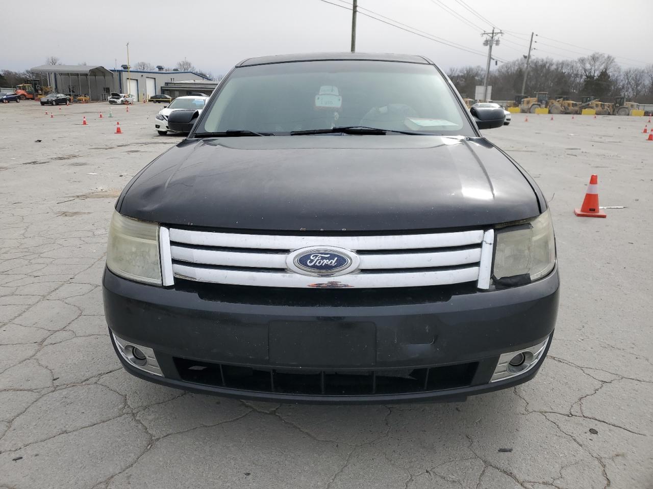 2008 Ford Taurus - Image 5