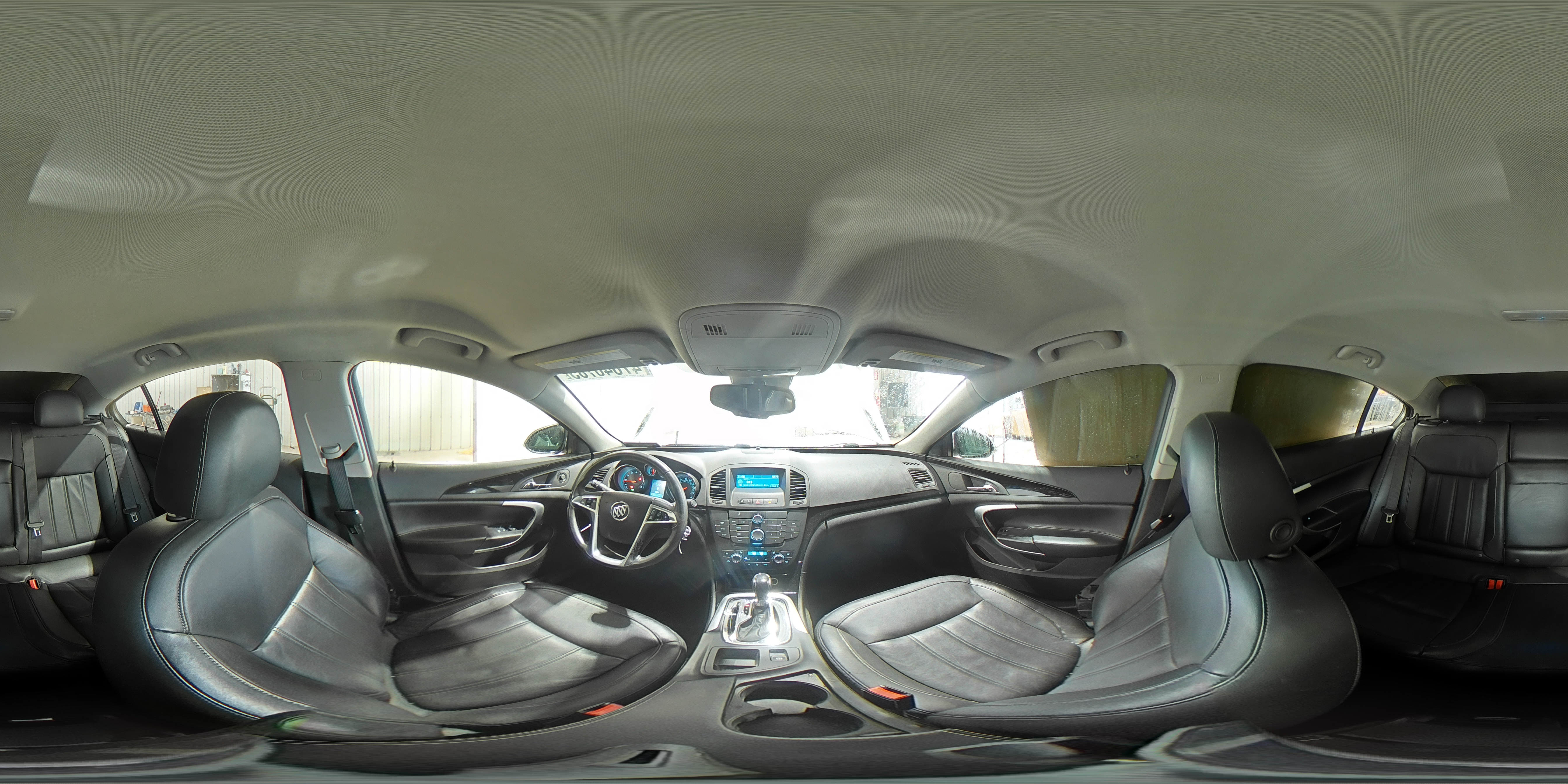 2012 Buick Regal - Image 14