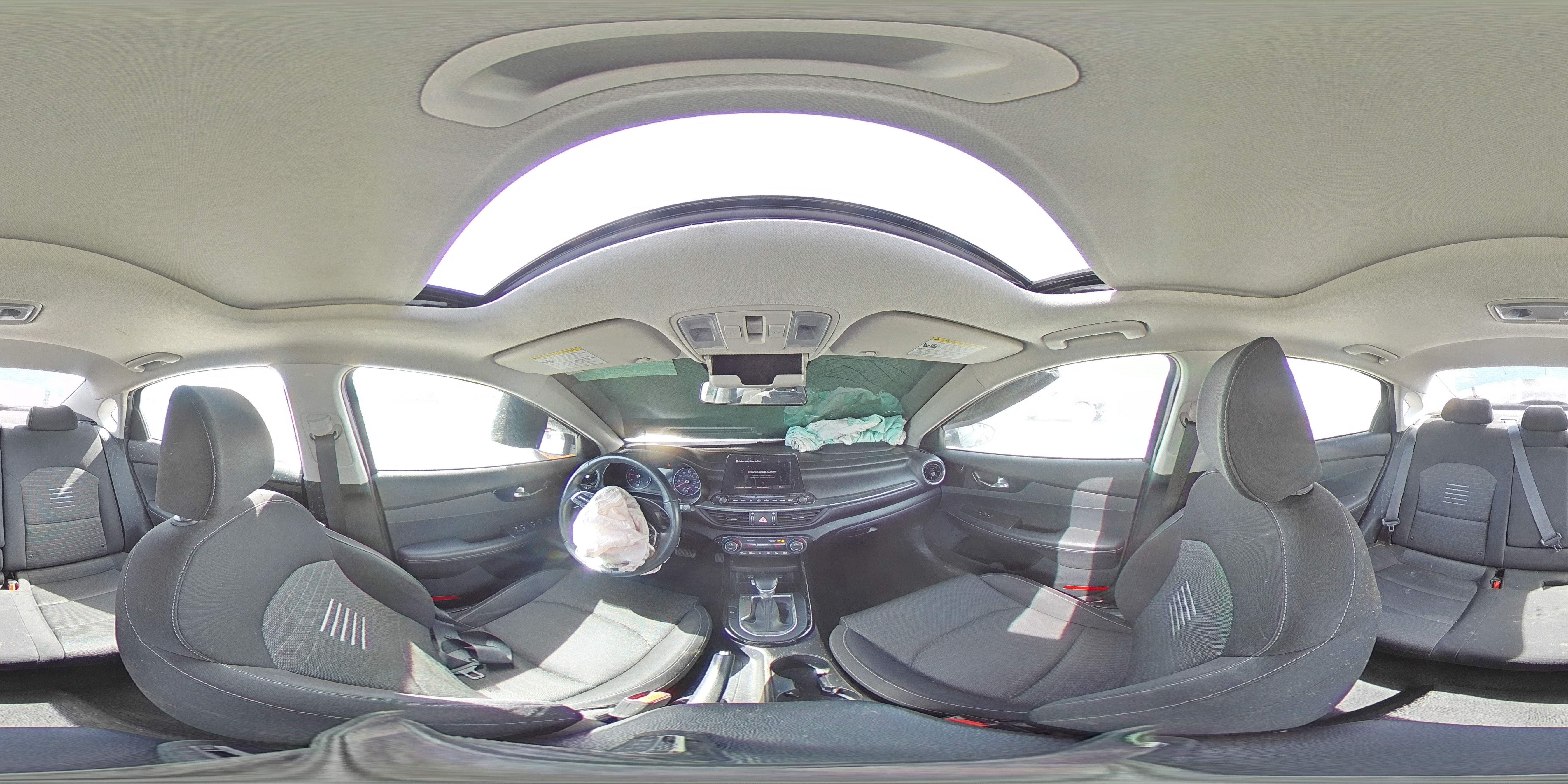2019 Kia Forte - Image 12