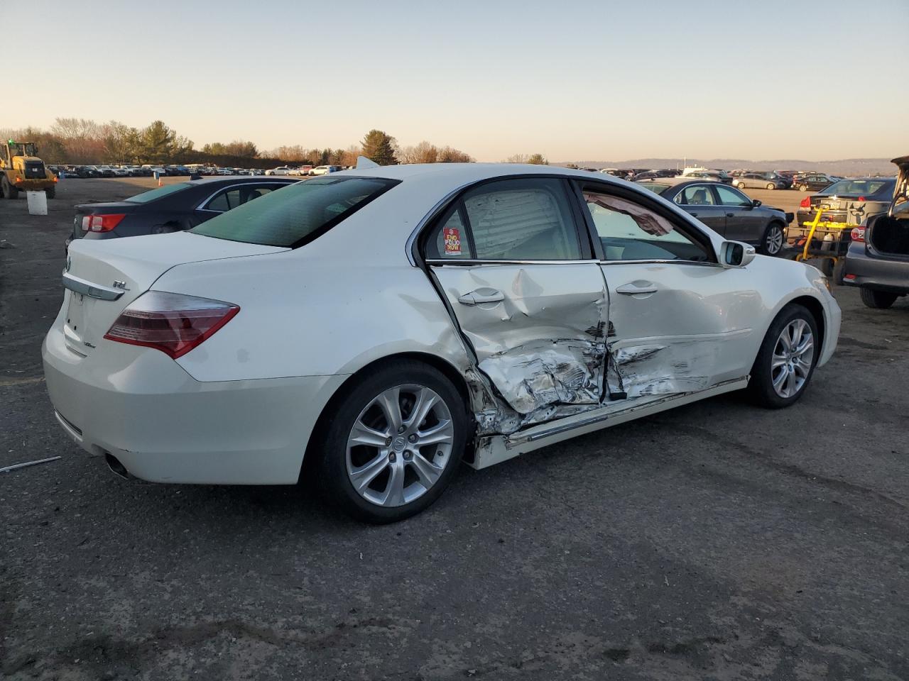 2010 Acura RL - Image 3