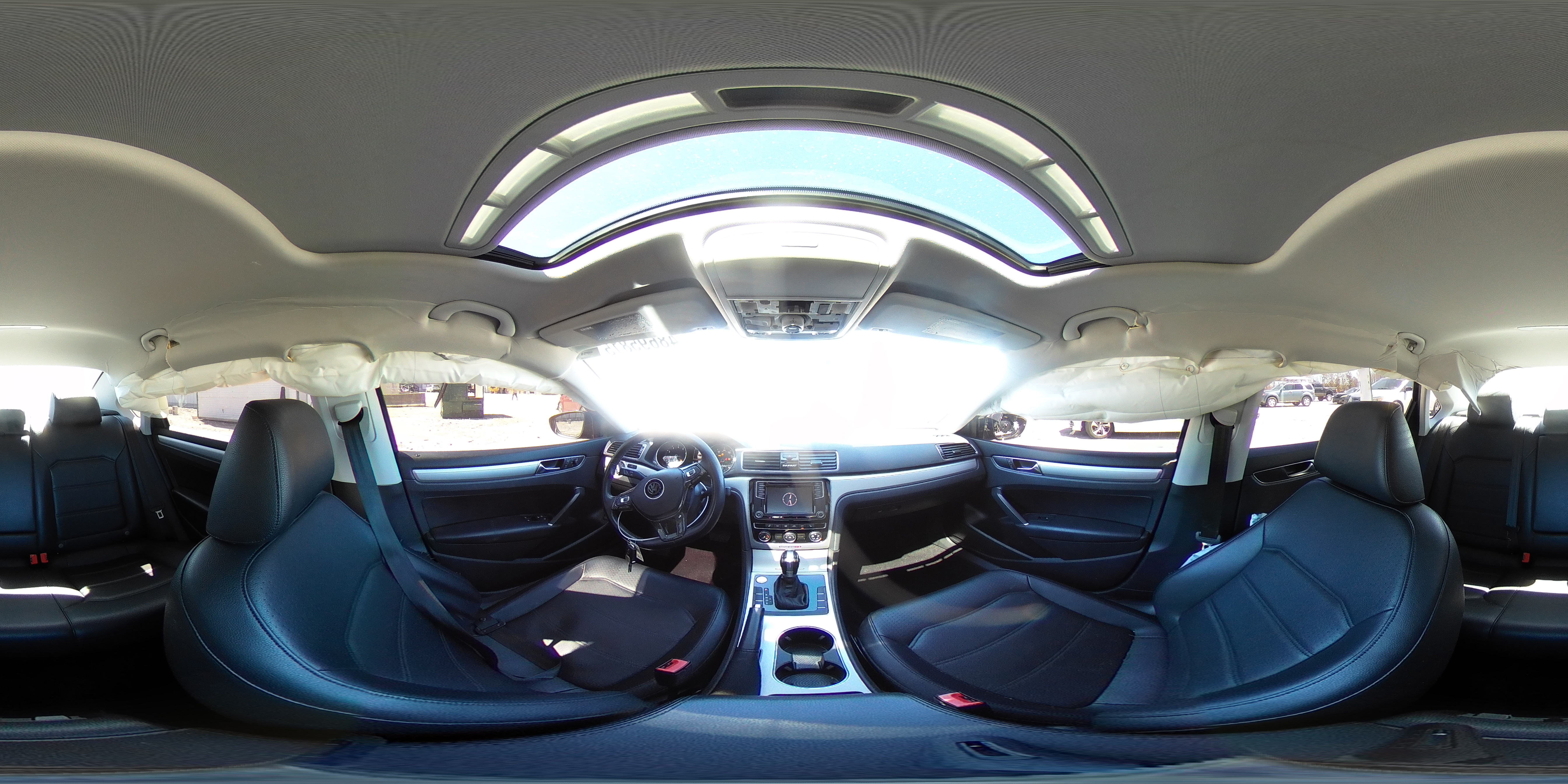 2019 Volkswagen Passat - Image 12