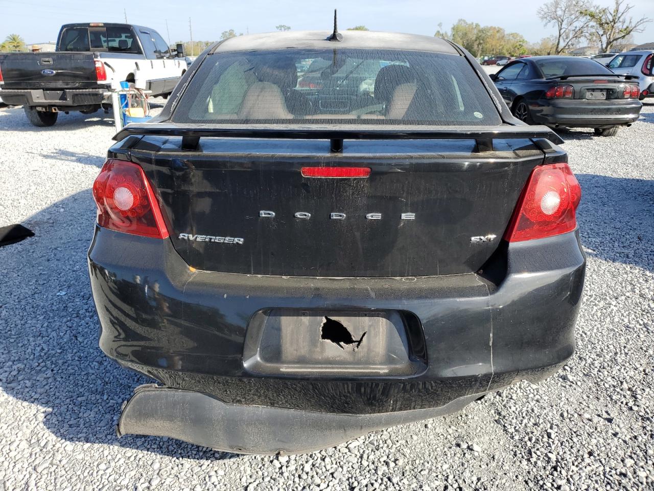 2013 Dodge Avenger - Image 6